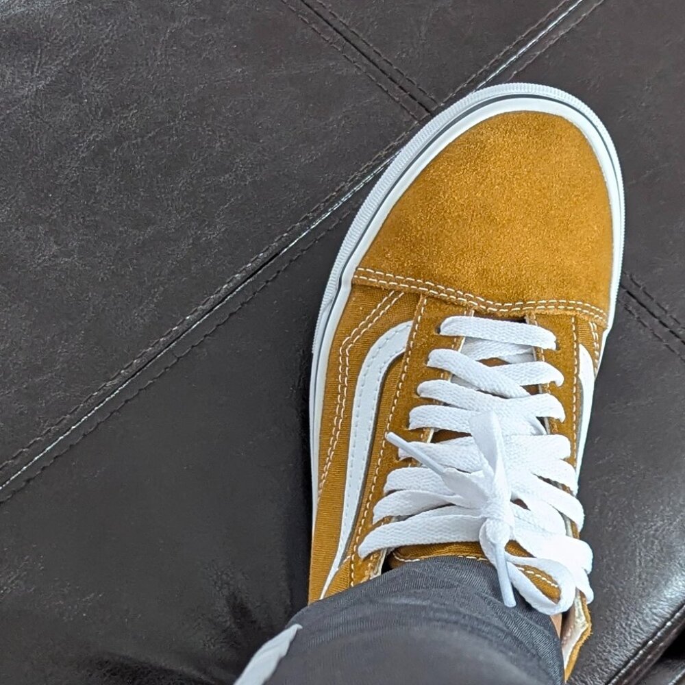 Suede Vans - Picture 12 of 12